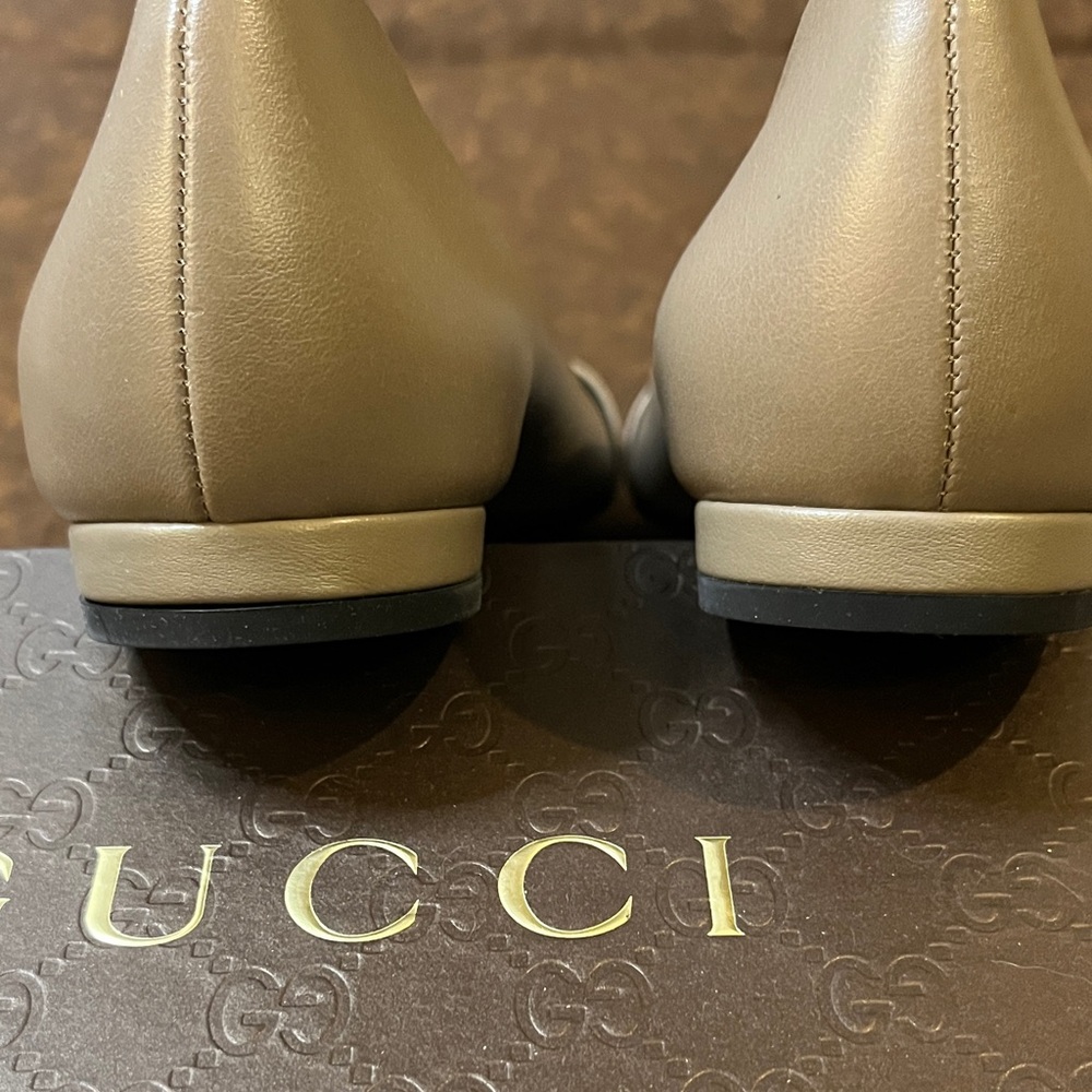 Gucci Buckle Flats Sz 39.5 - Picture 9 of 9